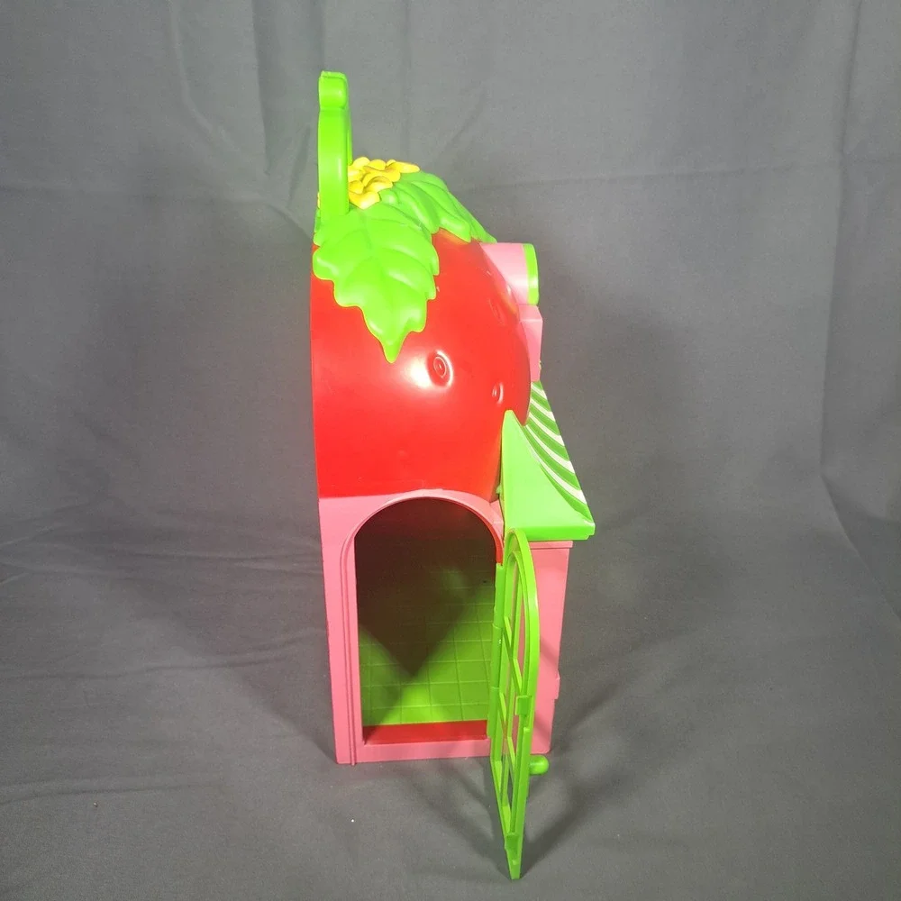 Strawberry Shortcake Berry Happy Home Playset Carry Case Toy Y2K Kidcore